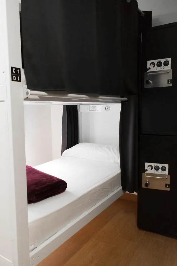 Kabul Party Hostel ברצלונה