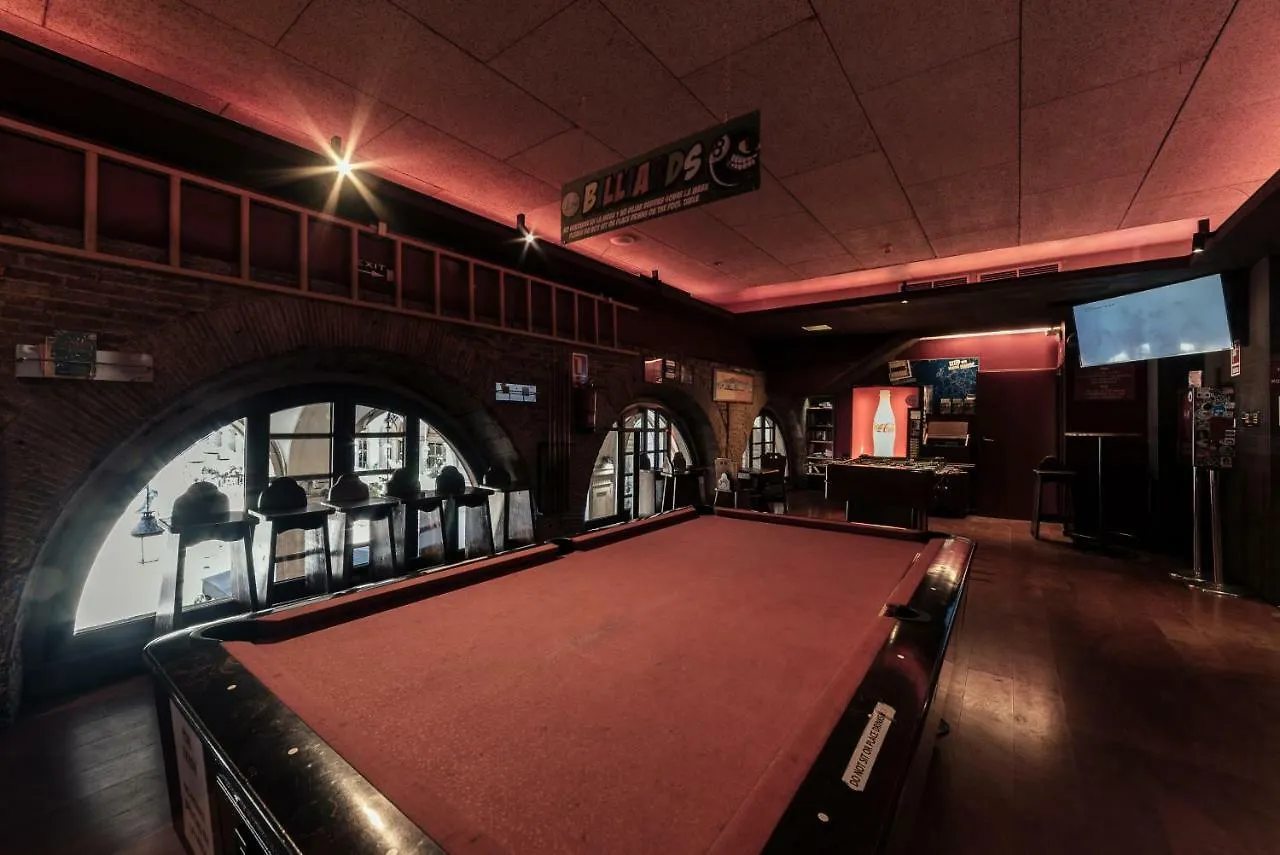 Kabul Party Hostel ברצלונה ספרד